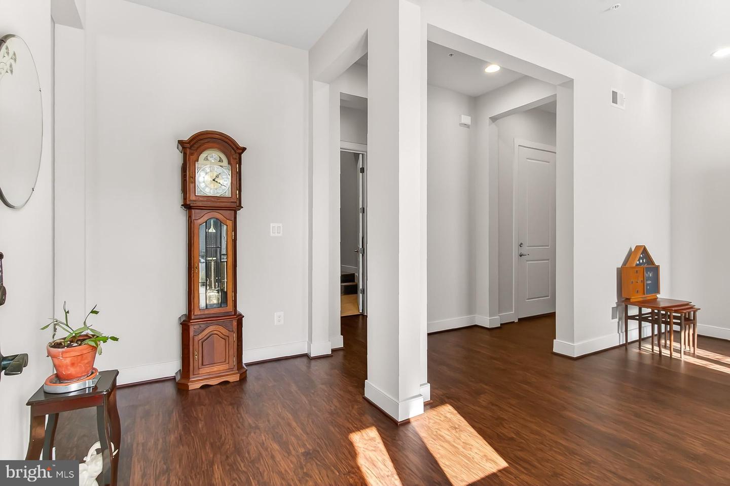 42783 FIREFLY SONATA TER, ASHBURN, Virginia 20148, 2 Bedrooms Bedrooms, ,3 BathroomsBathrooms,Residential,For sale,42783 FIREFLY SONATA TER,VALO2108470 MLS # VALO2108470