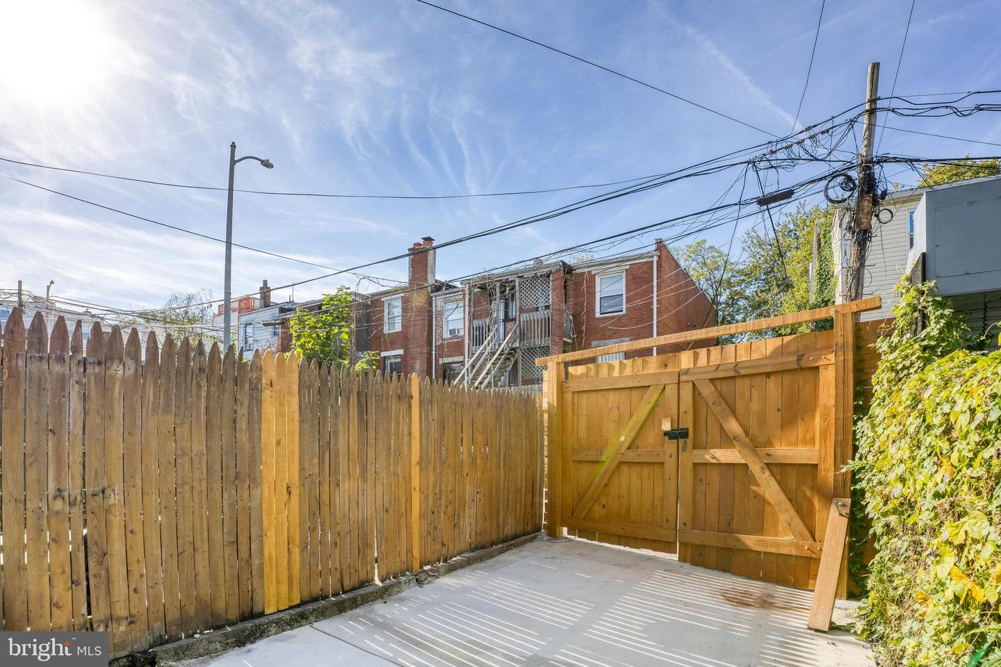 1113 HOLBROOK TER NE, WASHINGTON, District Of Columbia 20002, 2 Bedrooms Bedrooms, 8 Rooms Rooms,1 BathroomBathrooms,Residential,For sale,1113 HOLBROOK TER NE,DCDC2226092 MLS # DCDC2226092