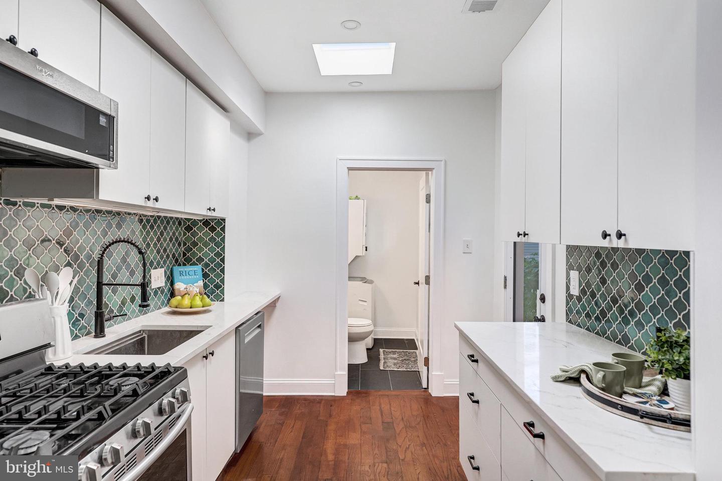 1113 HOLBROOK TER NE, WASHINGTON, District Of Columbia 20002, 2 Bedrooms Bedrooms, 8 Rooms Rooms,1 BathroomBathrooms,Residential,For sale,1113 HOLBROOK TER NE,DCDC2226092 MLS # DCDC2226092