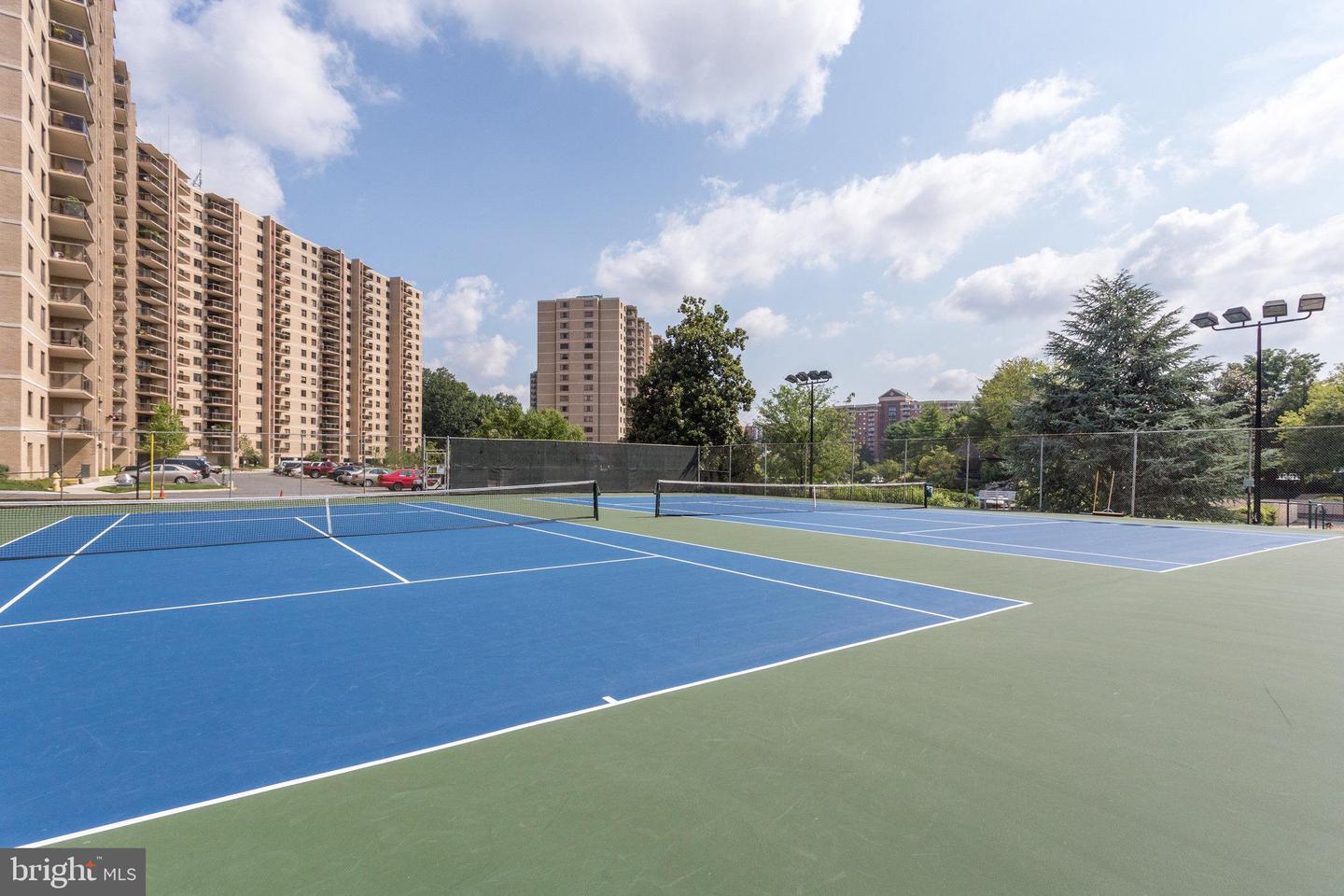 205 YOAKUM PKWY #223, ALEXANDRIA, Virginia 22304, 2 Bedrooms Bedrooms, ,2 BathroomsBathrooms,Residential,For sale,205 YOAKUM PKWY #223,VAAX2050648 MLS # VAAX2050648
