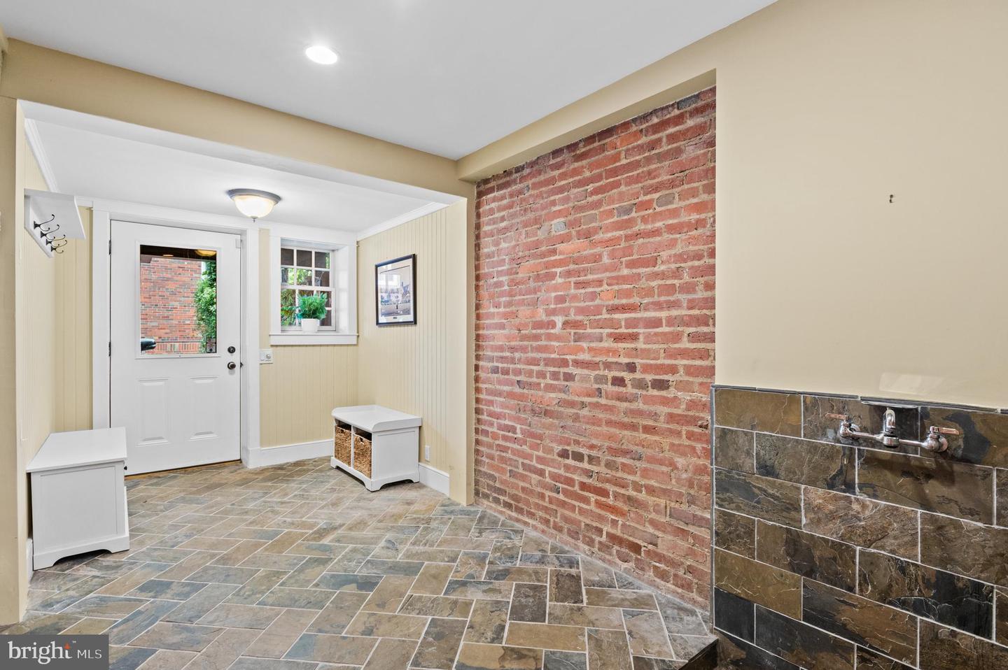3762 BENTON ST NW, WASHINGTON, District Of Columbia 20007, 3 Bedrooms Bedrooms, ,3 BathroomsBathrooms,Residential,For sale,3762 BENTON ST NW,DCDC2226124 MLS # DCDC2226124