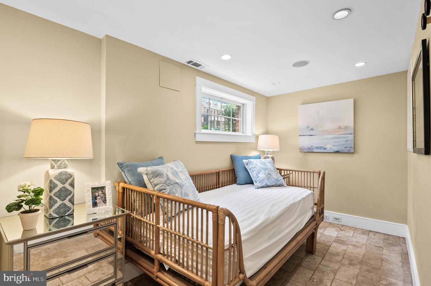 3762 BENTON ST NW, WASHINGTON, District Of Columbia 20007, 3 Bedrooms Bedrooms, ,3 BathroomsBathrooms,Residential,For sale,3762 BENTON ST NW,DCDC2226124 MLS # DCDC2226124
