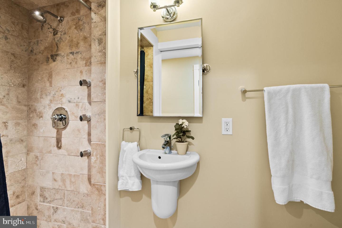 3762 BENTON ST NW, WASHINGTON, District Of Columbia 20007, 3 Bedrooms Bedrooms, ,3 BathroomsBathrooms,Residential,For sale,3762 BENTON ST NW,DCDC2226124 MLS # DCDC2226124