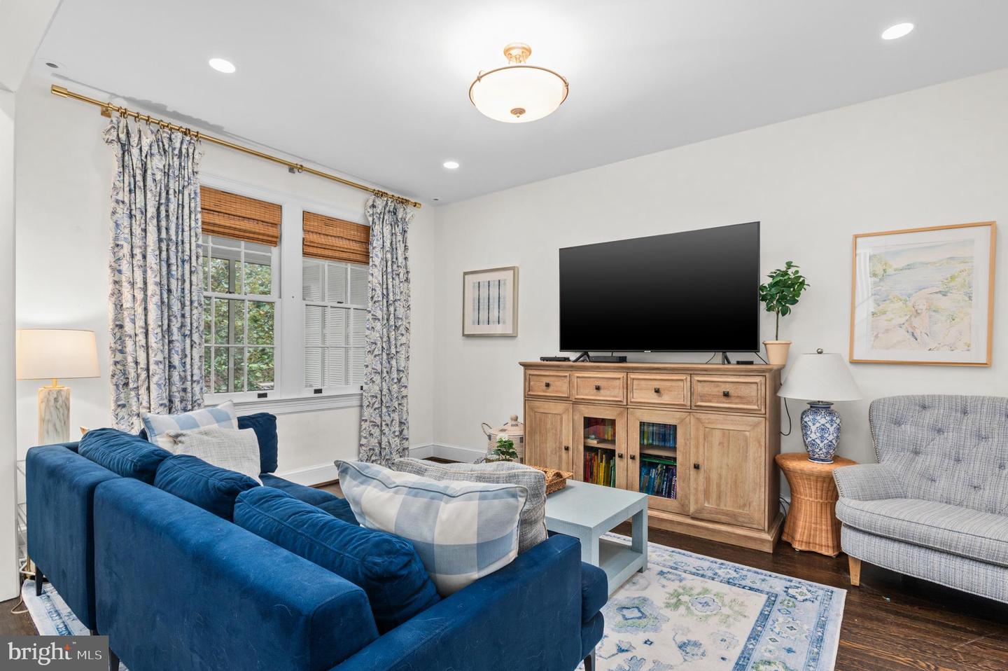3762 BENTON ST NW, WASHINGTON, District Of Columbia 20007, 3 Bedrooms Bedrooms, ,3 BathroomsBathrooms,Residential,For sale,3762 BENTON ST NW,DCDC2226124 MLS # DCDC2226124