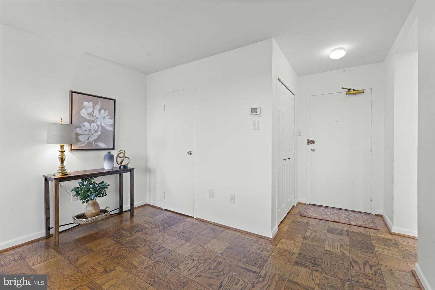 6641 WAKEFIELD DR #506, ALEXANDRIA, Virginia 22307, 1 Bedroom Bedrooms, ,1 BathroomBathrooms,Residential,For sale,6641 WAKEFIELD DR #506,VAFX2273598 MLS # VAFX2273598