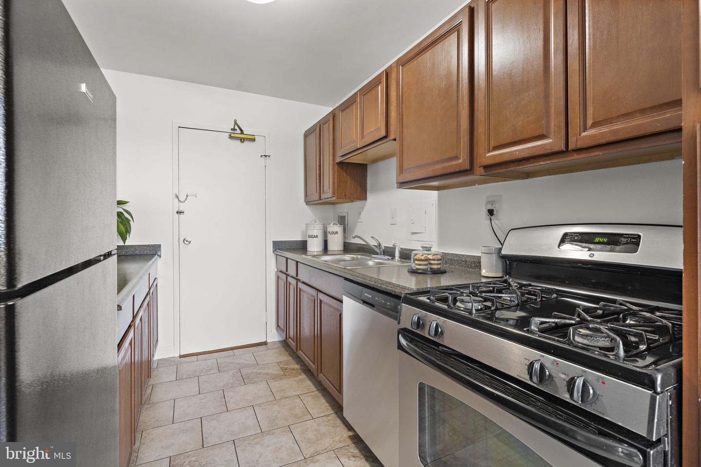 6641 WAKEFIELD DR #506, ALEXANDRIA, Virginia 22307, 1 Bedroom Bedrooms, ,1 BathroomBathrooms,Residential,For sale,6641 WAKEFIELD DR #506,VAFX2273598 MLS # VAFX2273598