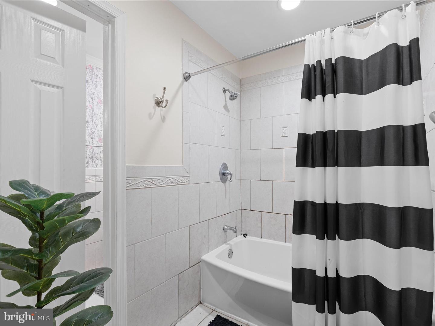 12030 CARDAMOM DR #12030, WOODBRIDGE, Virginia 22192, 2 Bedrooms Bedrooms, 7 Rooms Rooms,1 BathroomBathrooms,Residential,For sale,12030 CARDAMOM DR #12030,VAPW2105736 MLS # VAPW2105736