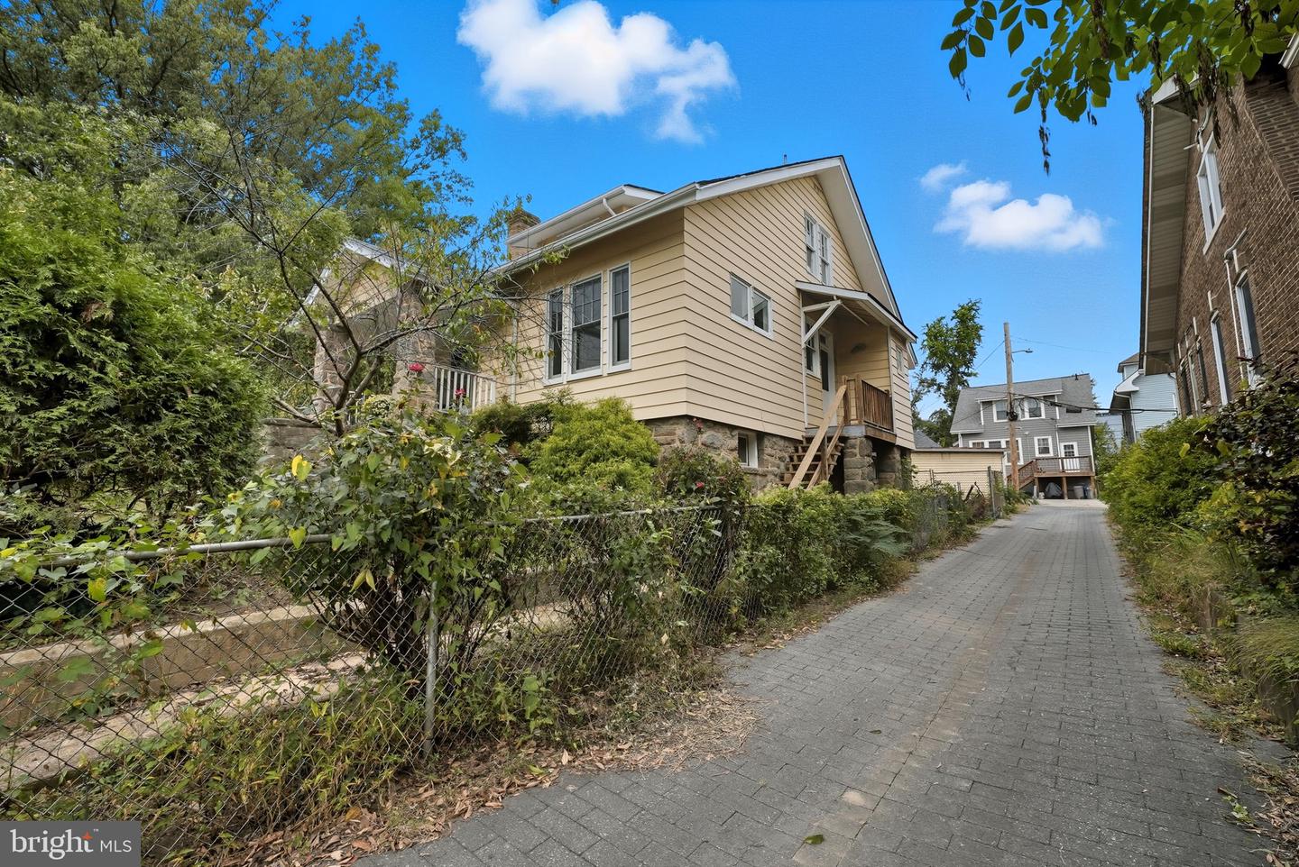 1319 DECATUR ST NW, WASHINGTON, District Of Columbia 20011, 4 Bedrooms Bedrooms, ,3 BathroomsBathrooms,Residential,For sale,1319 DECATUR ST NW,DCDC2226420 MLS # DCDC2226420