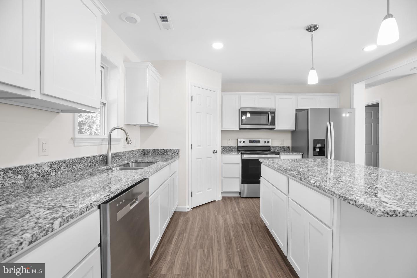 22 BREEZY HILL DR, STAFFORD, Virginia 22556, 3 Bedrooms Bedrooms, ,2 BathroomsBathrooms,Residential,For sale,22 BREEZY HILL DR,VAST2043418 MLS # VAST2043418