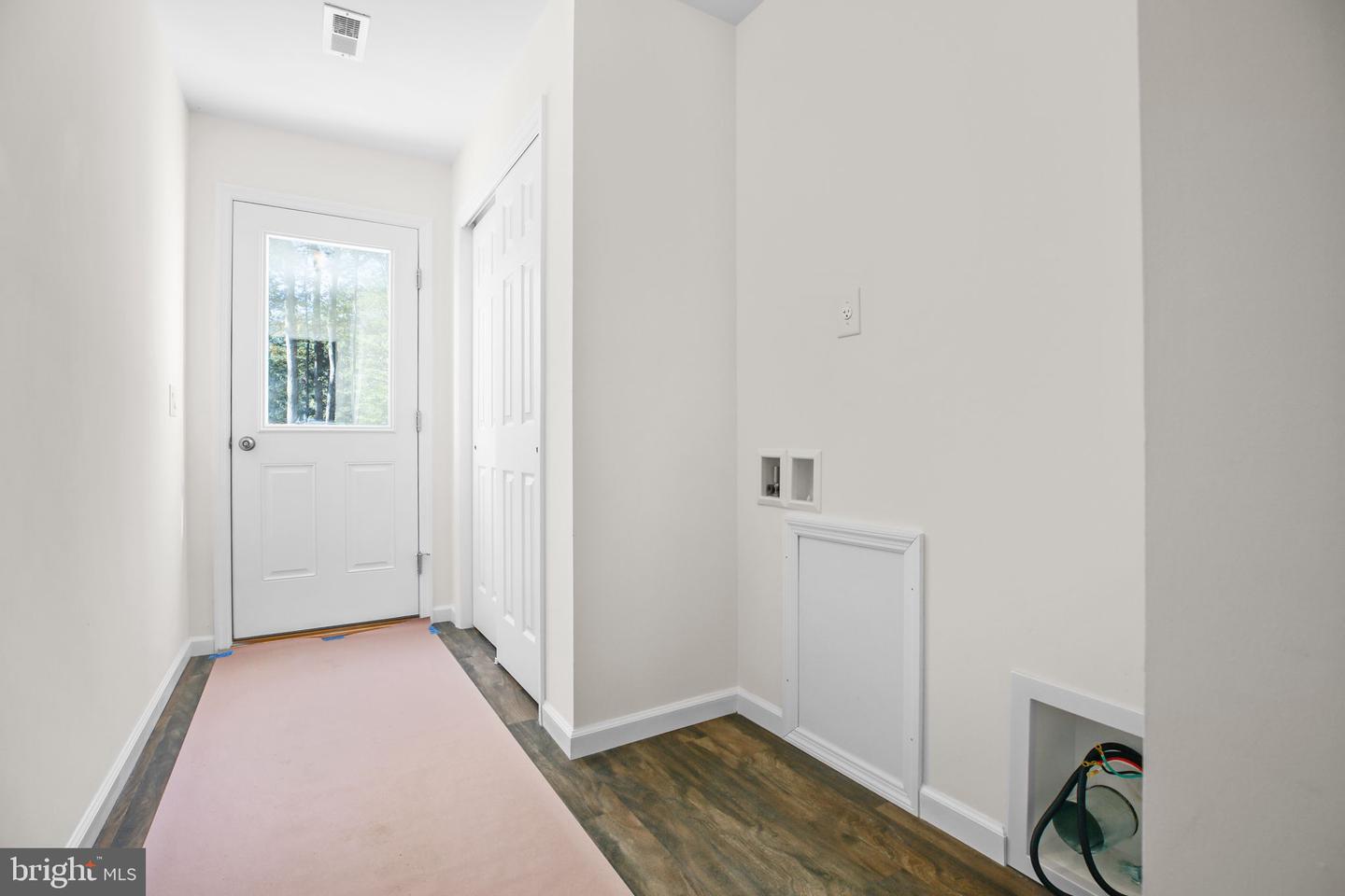 22 BREEZY HILL DR, STAFFORD, Virginia 22556, 3 Bedrooms Bedrooms, ,2 BathroomsBathrooms,Residential,For sale,22 BREEZY HILL DR,VAST2043418 MLS # VAST2043418