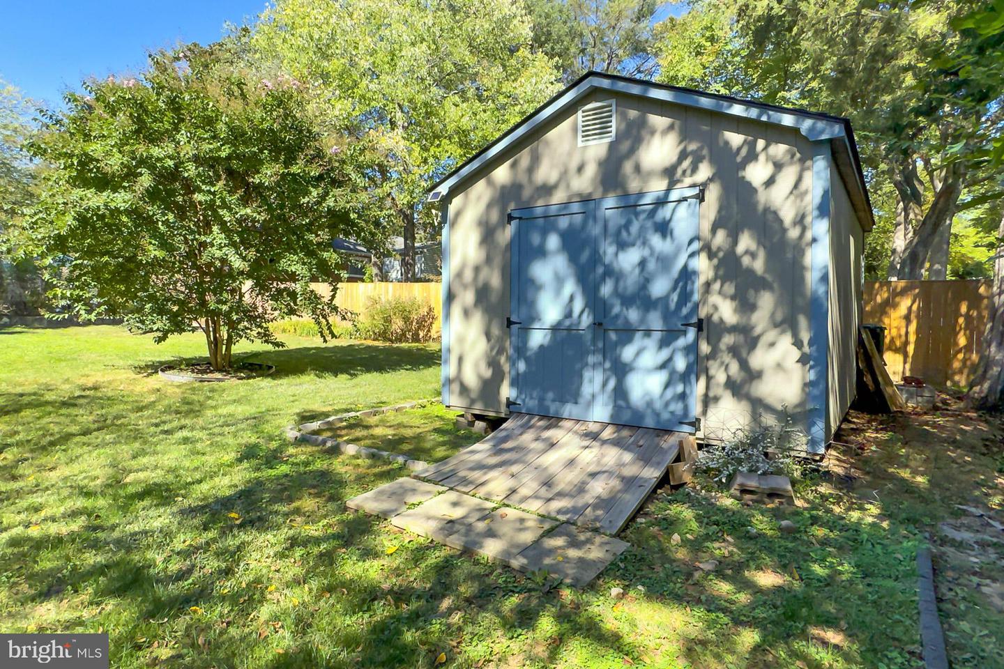 3445 UPSIDE CT, FALLS CHURCH, Virginia 22042, 3 Bedrooms Bedrooms, ,2 BathroomsBathrooms,Residential,For sale,3445 UPSIDE CT,VAFX2273782 MLS # VAFX2273782