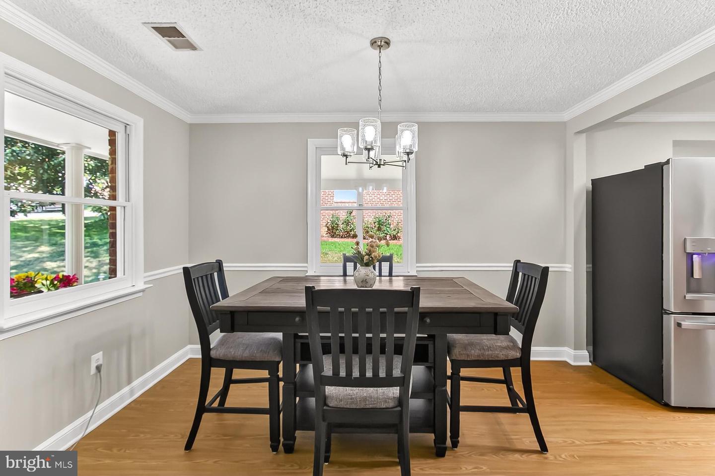 3445 UPSIDE CT, FALLS CHURCH, Virginia 22042, 3 Bedrooms Bedrooms, ,2 BathroomsBathrooms,Residential,For sale,3445 UPSIDE CT,VAFX2273782 MLS # VAFX2273782