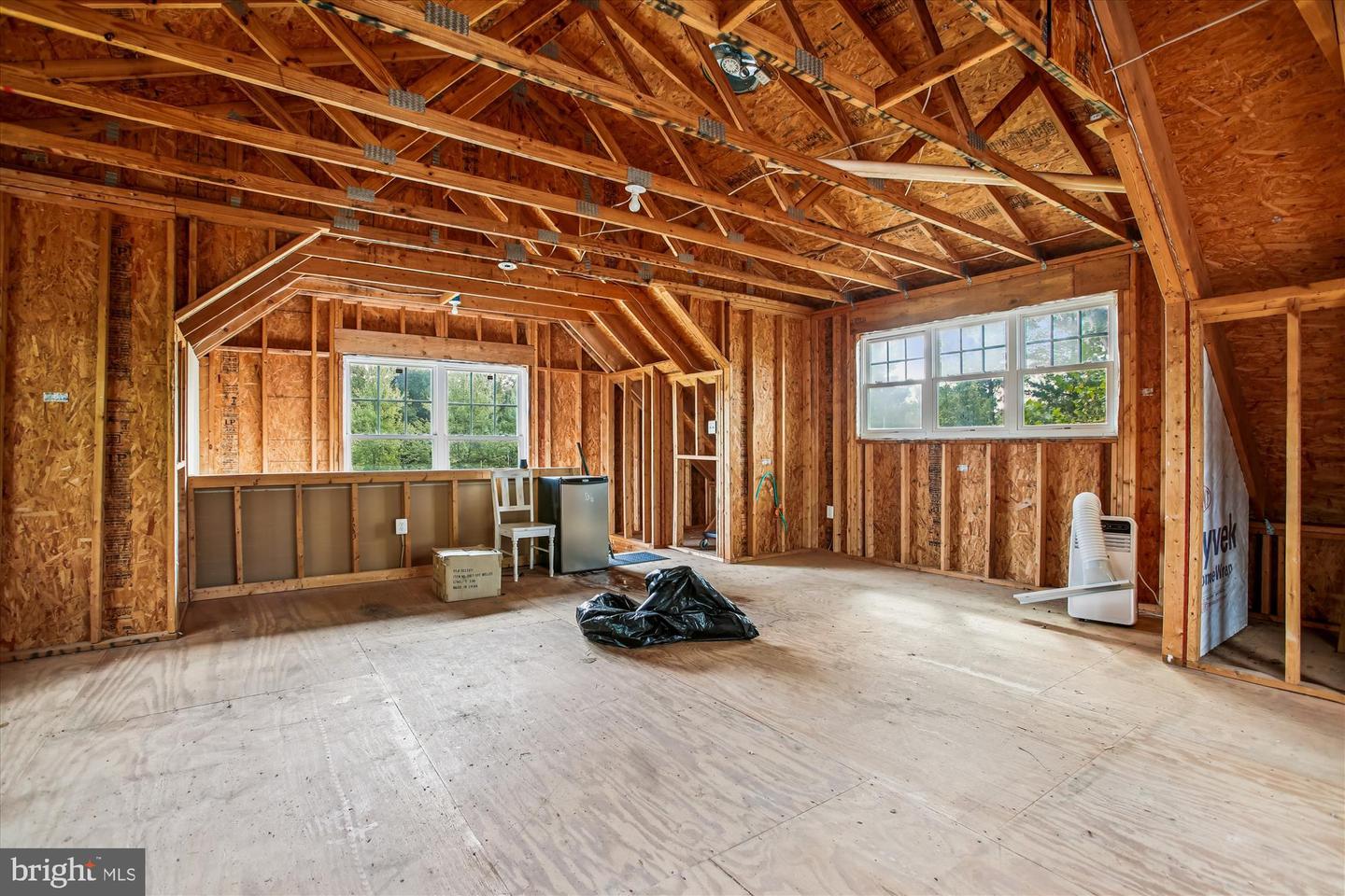965 N KENTUCKY ST, ARLINGTON, Virginia 22205, 2 Bedrooms Bedrooms, 7 Rooms Rooms,2 BathroomsBathrooms,Residential,For sale,965 N KENTUCKY ST,VAAR2064792 MLS # VAAR2064792