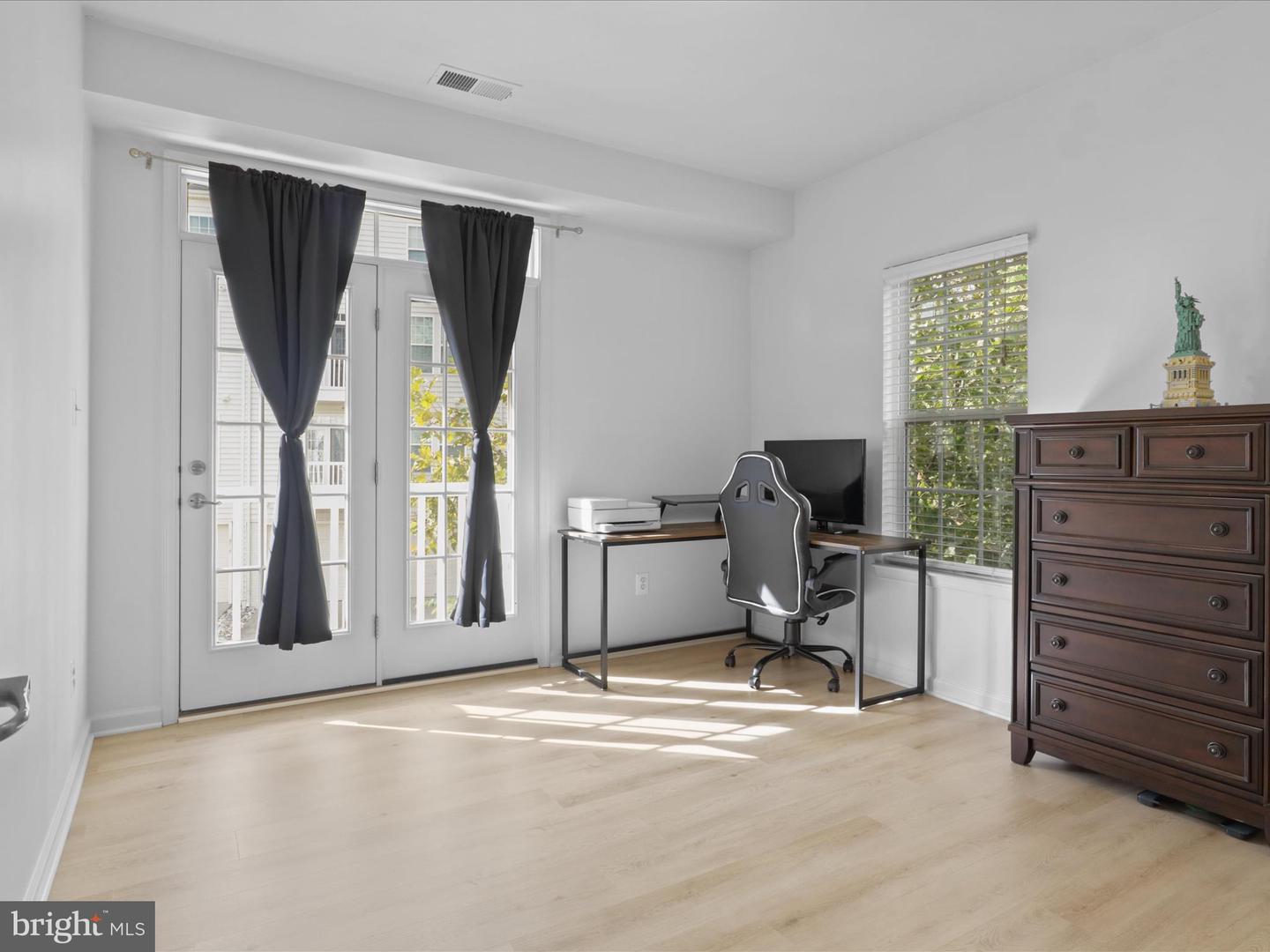 2531 EASTBOURNE DR, WOODBRIDGE, Virginia 22191, 3 Bedrooms Bedrooms, ,2 BathroomsBathrooms,Residential,For sale,2531 EASTBOURNE DR,VAPW2105790 MLS # VAPW2105790