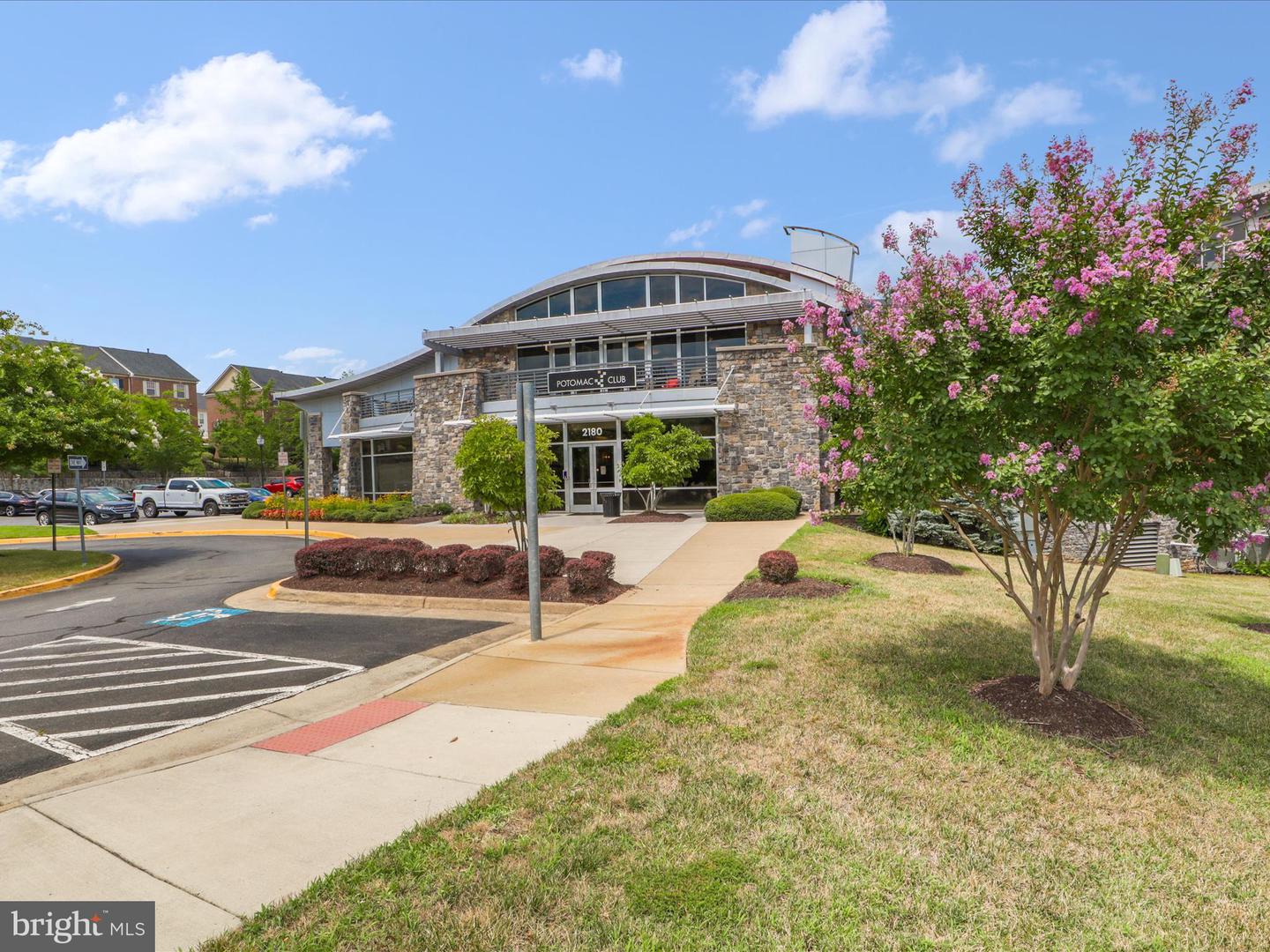 2531 EASTBOURNE DR, WOODBRIDGE, Virginia 22191, 3 Bedrooms Bedrooms, ,2 BathroomsBathrooms,Residential,For sale,2531 EASTBOURNE DR,VAPW2105790 MLS # VAPW2105790