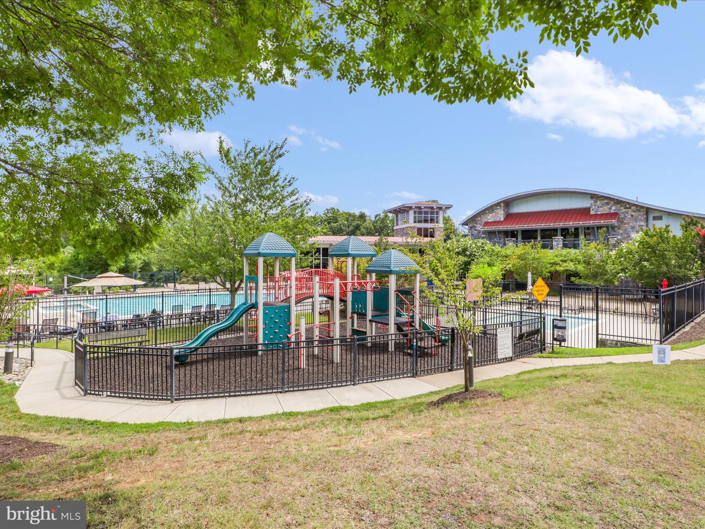 2531 EASTBOURNE DR, WOODBRIDGE, Virginia 22191, 3 Bedrooms Bedrooms, ,2 BathroomsBathrooms,Residential,For sale,2531 EASTBOURNE DR,VAPW2105790 MLS # VAPW2105790