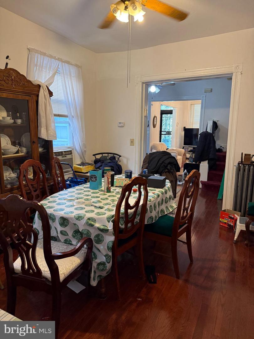 228 11TH ST NE, WASHINGTON, District Of Columbia 20002, 5 Bedrooms Bedrooms, ,2 BathroomsBathrooms,Residential,For sale,228 11TH ST NE,DCDC2226532 MLS # DCDC2226532
