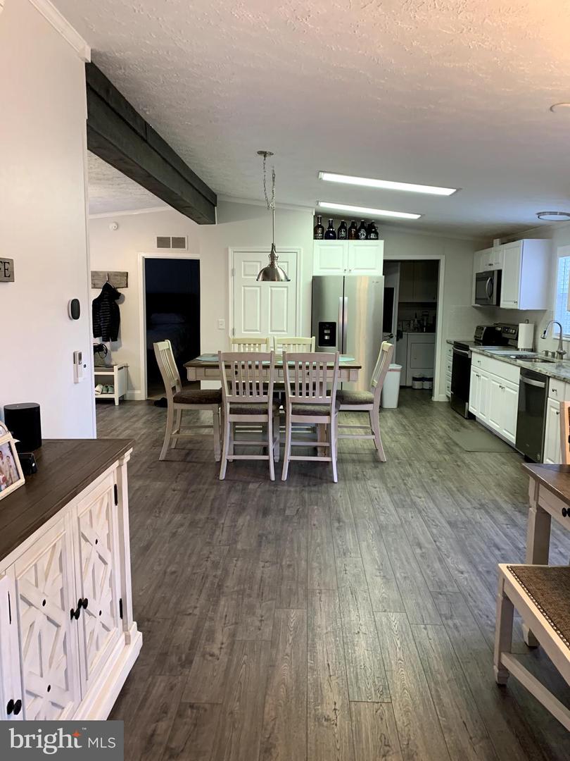 3322 RIVER BEND CT, BUMPASS, Virginia 23024, 3 Bedrooms Bedrooms, ,2 BathroomsBathrooms,Residential,For sale,3322 RIVER BEND CT,VASP2036840 MLS # VASP2036840