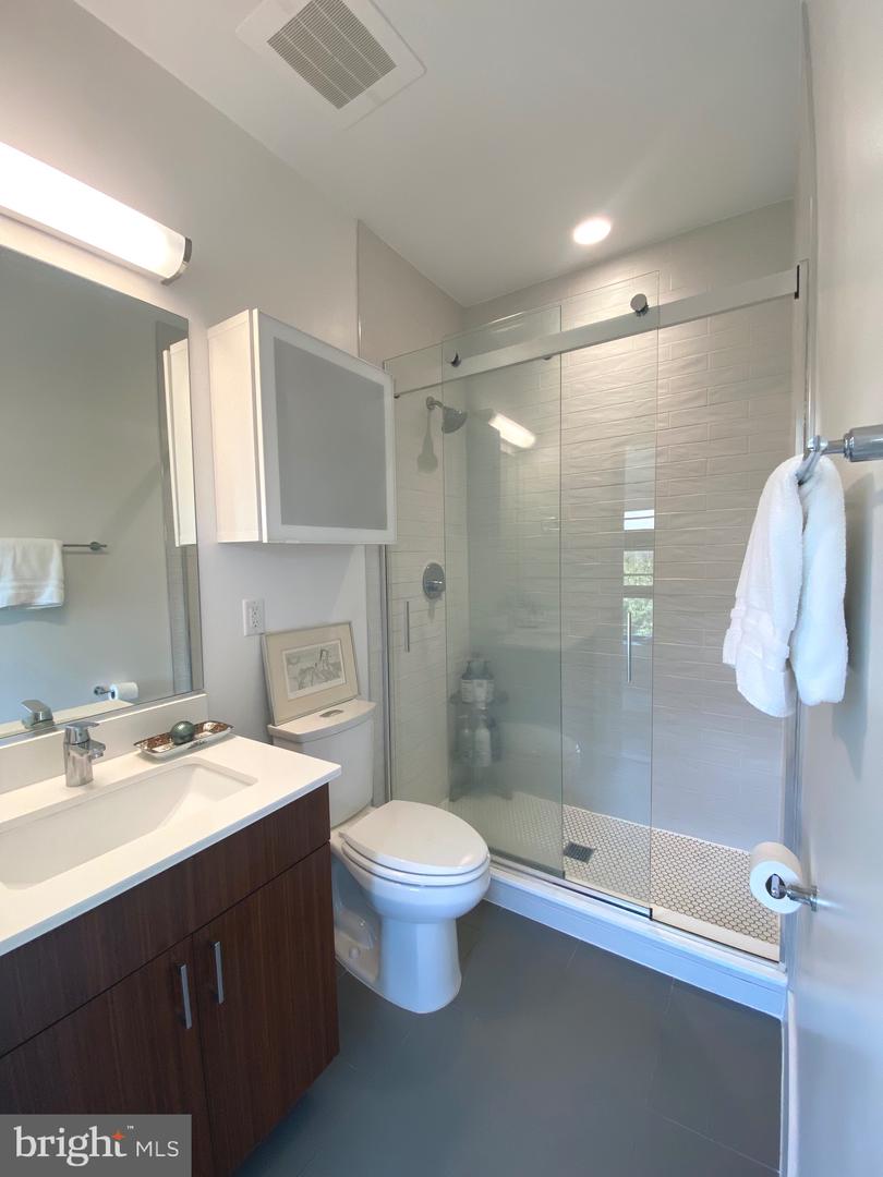 1111 ORREN ST NE #300, WASHINGTON, District Of Columbia 20002, 2 Bedrooms Bedrooms, ,2 BathroomsBathrooms,Residential,For sale,1111 ORREN ST NE #300,DCDC2226588 MLS # DCDC2226588
