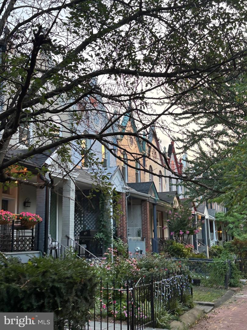 1111 ORREN ST NE #300, WASHINGTON, District Of Columbia 20002, 2 Bedrooms Bedrooms, ,2 BathroomsBathrooms,Residential,For sale,1111 ORREN ST NE #300,DCDC2226588 MLS # DCDC2226588