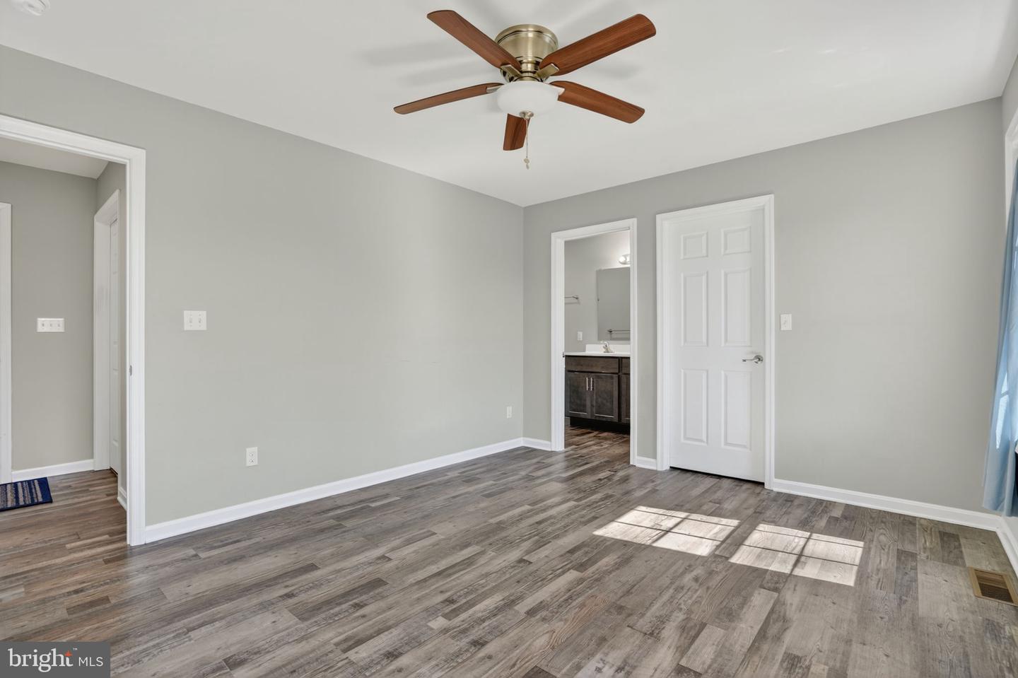 37406 DAVEY JONES BLVD, GREENBACKVILLE, Virginia 23356, 3 Bedrooms Bedrooms, ,2 BathroomsBathrooms,Residential,For sale,37406 DAVEY JONES BLVD,VAAC2002302 MLS # VAAC2002302