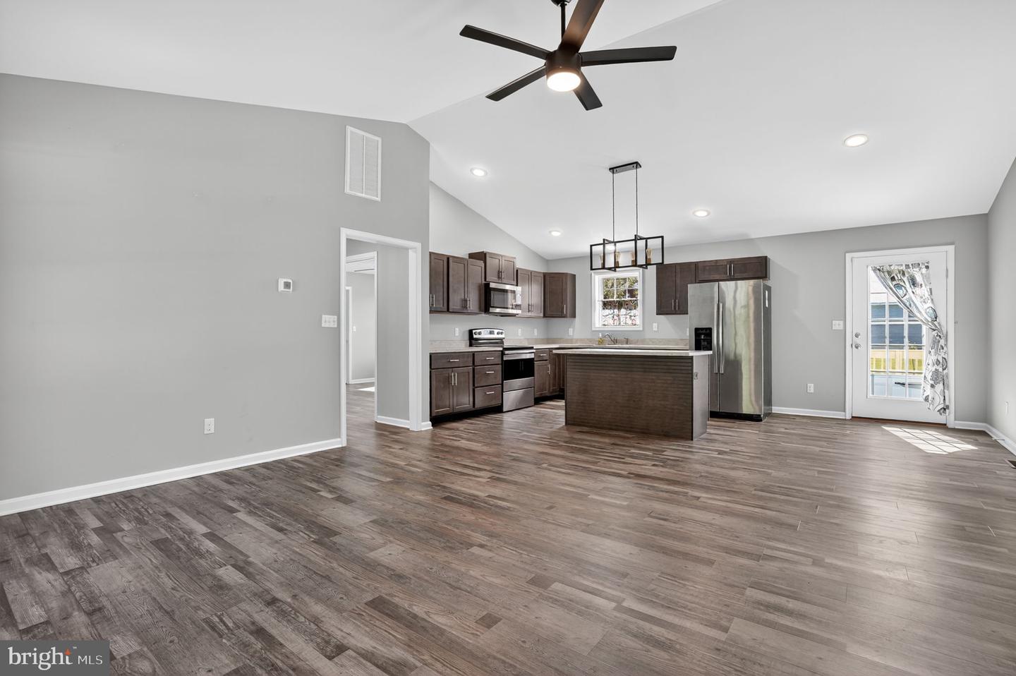 37406 DAVEY JONES BLVD, GREENBACKVILLE, Virginia 23356, 3 Bedrooms Bedrooms, ,2 BathroomsBathrooms,Residential,For sale,37406 DAVEY JONES BLVD,VAAC2002302 MLS # VAAC2002302