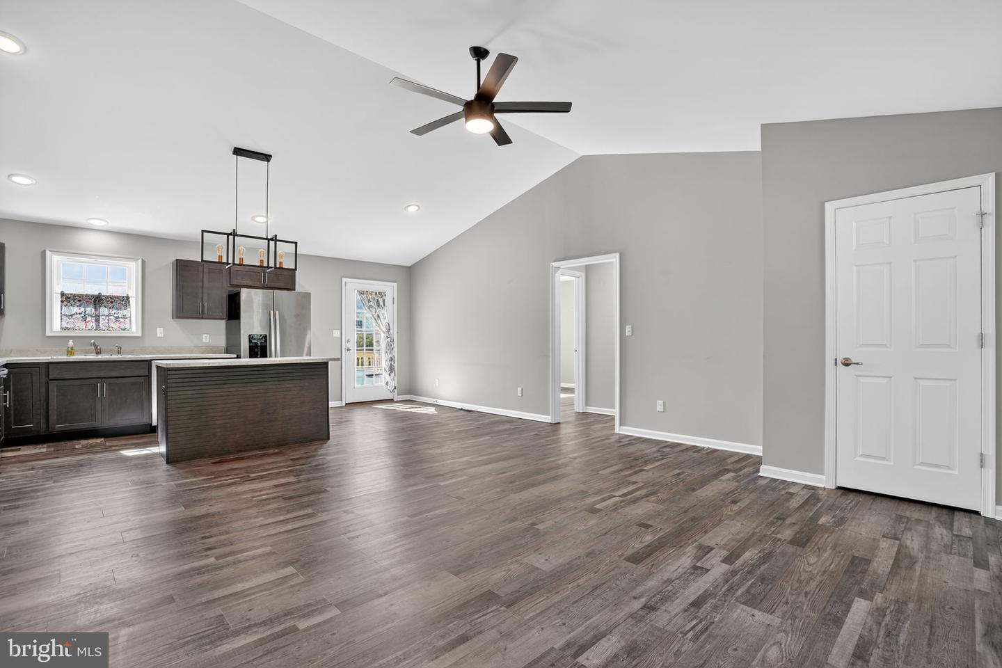 37406 DAVEY JONES BLVD, GREENBACKVILLE, Virginia 23356, 3 Bedrooms Bedrooms, ,2 BathroomsBathrooms,Residential,For sale,37406 DAVEY JONES BLVD,VAAC2002302 MLS # VAAC2002302