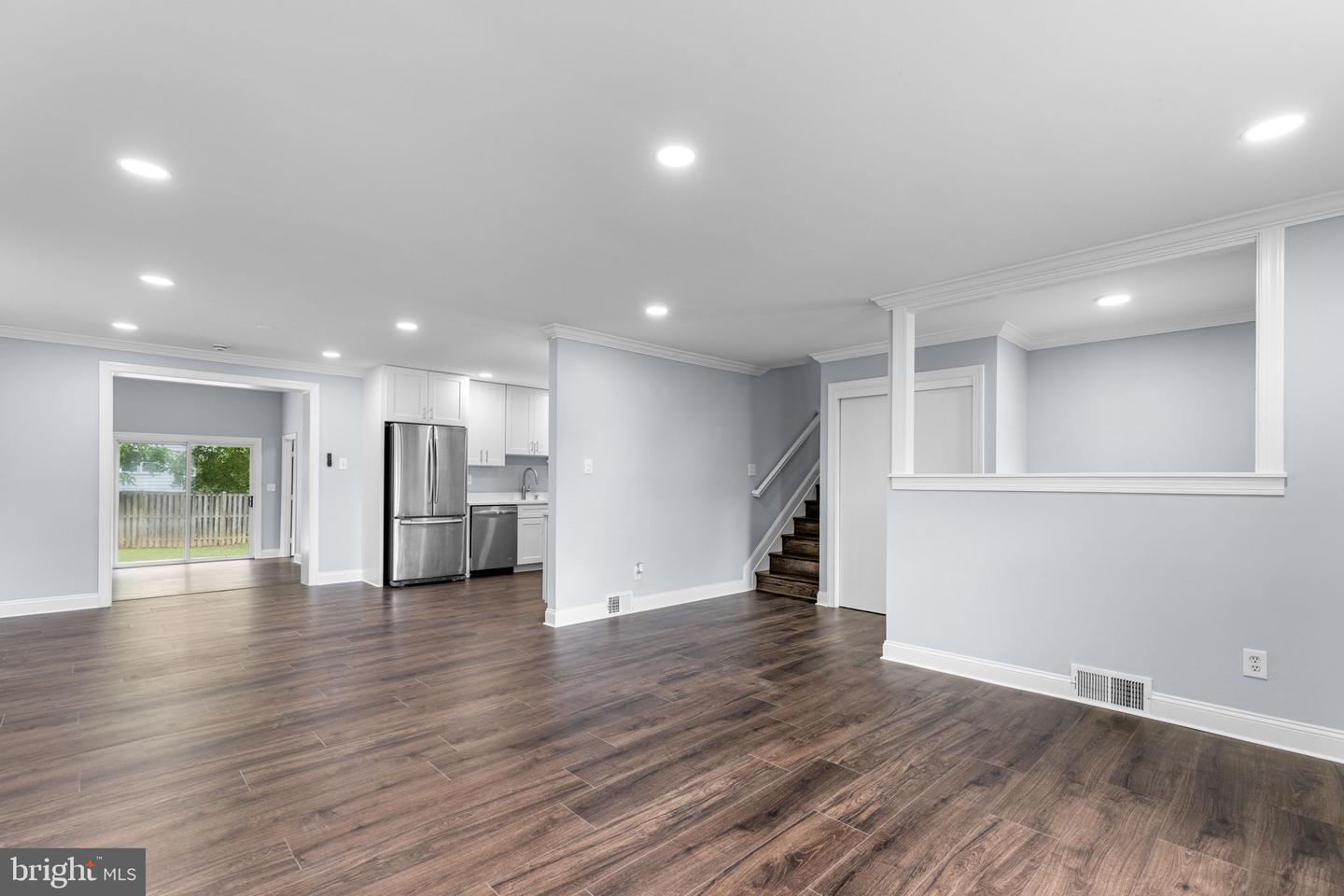 7414 CHATHAM ST, SPRINGFIELD, Virginia 22151, 4 Bedrooms Bedrooms, ,2 BathroomsBathrooms,Residential,For sale,7414 CHATHAM ST,VAFX2273600 MLS # VAFX2273600