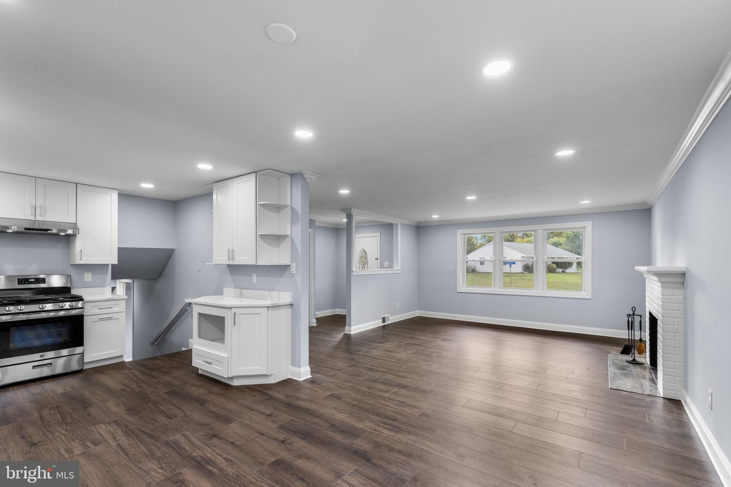 7414 CHATHAM ST, SPRINGFIELD, Virginia 22151, 4 Bedrooms Bedrooms, ,2 BathroomsBathrooms,Residential,For sale,7414 CHATHAM ST,VAFX2273600 MLS # VAFX2273600