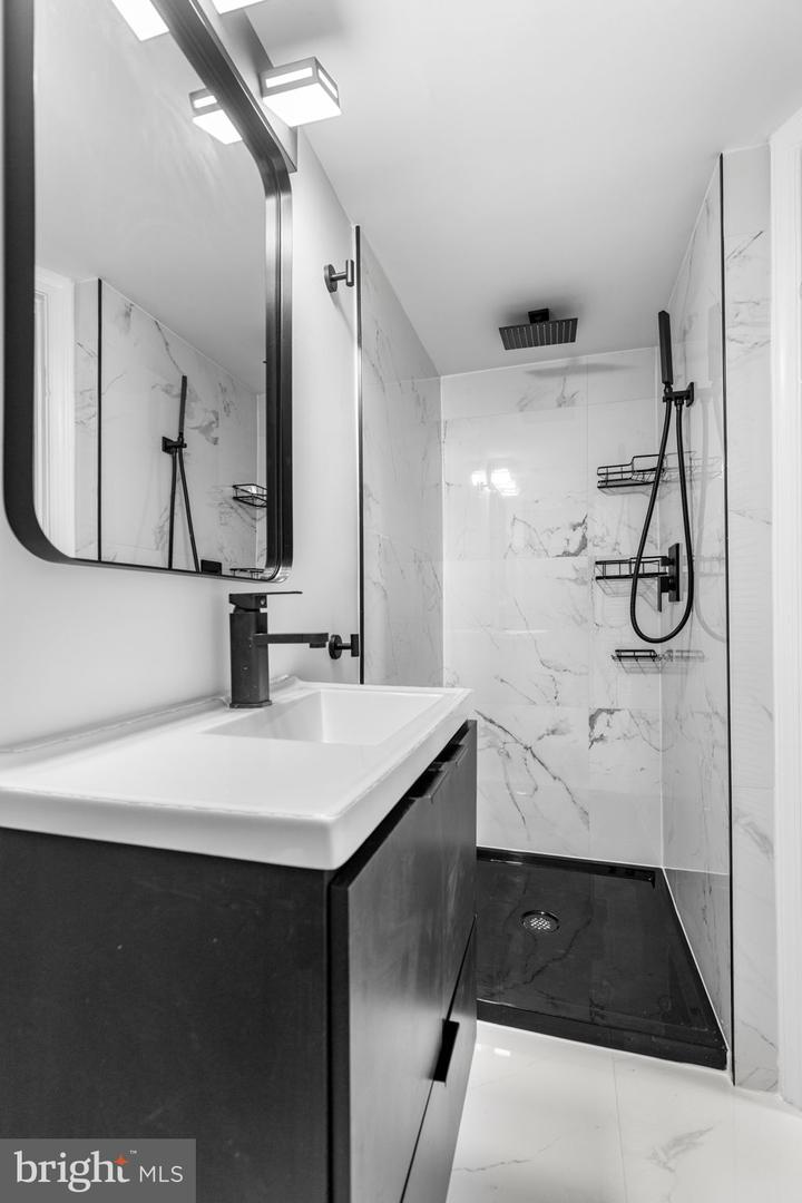 7414 CHATHAM ST, SPRINGFIELD, Virginia 22151, 4 Bedrooms Bedrooms, ,2 BathroomsBathrooms,Residential,For sale,7414 CHATHAM ST,VAFX2273600 MLS # VAFX2273600