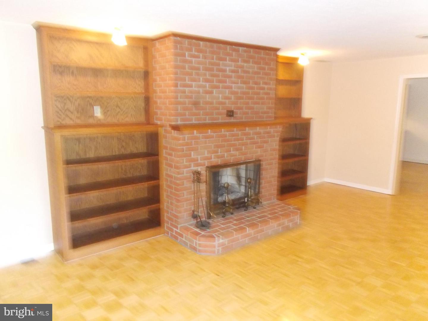 414 JEFFERSON ST, WOODSTOCK, Virginia 22664, 3 Bedrooms Bedrooms, ,2 BathroomsBathrooms,Residential,For sale,414 JEFFERSON ST,VASH2012744 MLS # VASH2012744