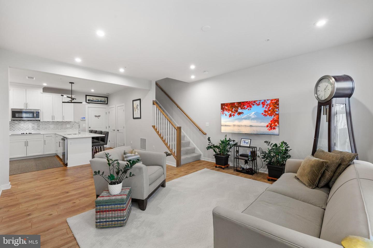 44580 WOLFHOUND SQ, ASHBURN, Virginia 20147, 3 Bedrooms Bedrooms, 9 Rooms Rooms,2 BathroomsBathrooms,Residential,For sale,44580 WOLFHOUND SQ,VALO2108580 MLS # VALO2108580