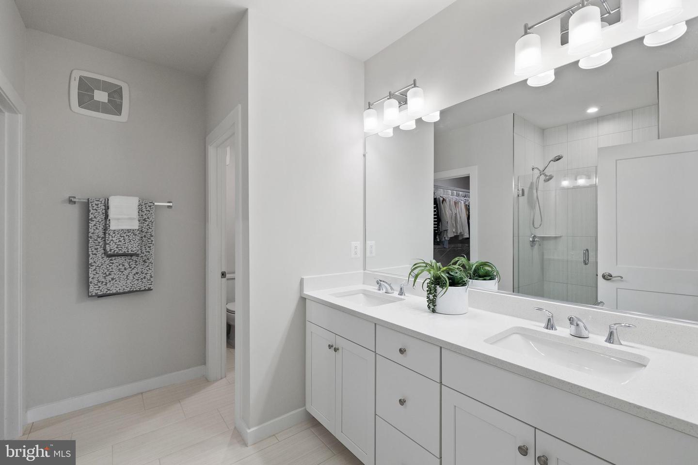44580 WOLFHOUND SQ, ASHBURN, Virginia 20147, 3 Bedrooms Bedrooms, 9 Rooms Rooms,2 BathroomsBathrooms,Residential,For sale,44580 WOLFHOUND SQ,VALO2108580 MLS # VALO2108580