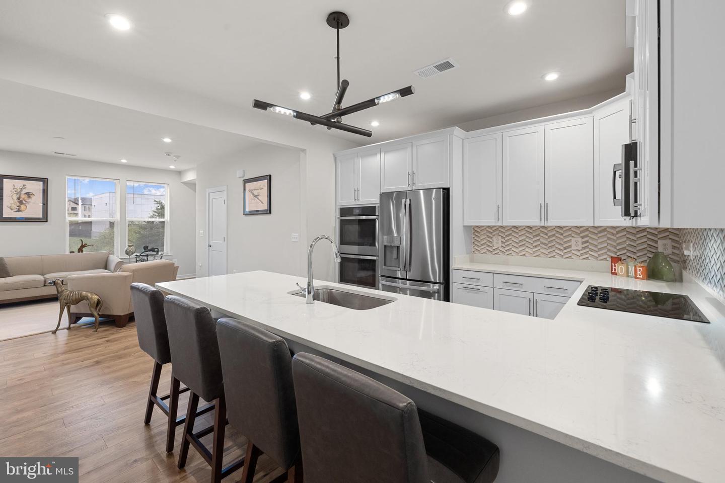 44580 WOLFHOUND SQ, ASHBURN, Virginia 20147, 3 Bedrooms Bedrooms, 9 Rooms Rooms,2 BathroomsBathrooms,Residential,For sale,44580 WOLFHOUND SQ,VALO2108580 MLS # VALO2108580