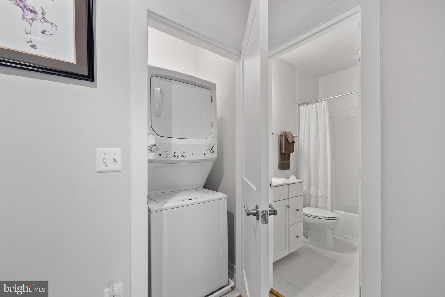 44580 WOLFHOUND SQ, ASHBURN, Virginia 20147, 3 Bedrooms Bedrooms, 9 Rooms Rooms,2 BathroomsBathrooms,Residential,For sale,44580 WOLFHOUND SQ,VALO2108580 MLS # VALO2108580