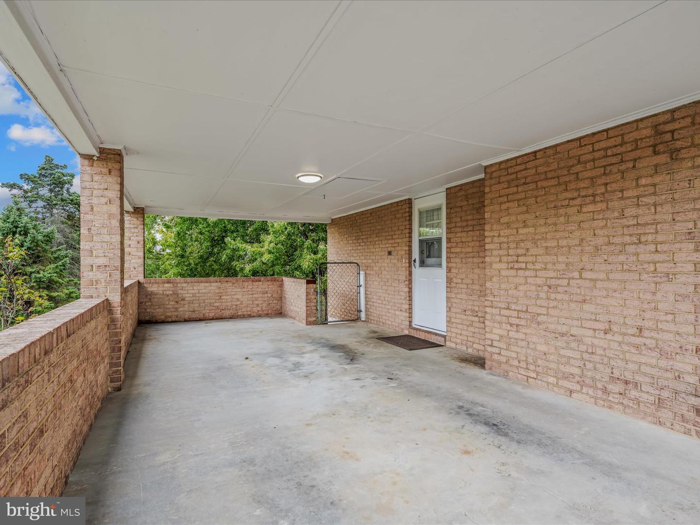 461 IMPERIAL ST, WINCHESTER, Virginia 22601, 4 Bedrooms Bedrooms, ,2 BathroomsBathrooms,Residential,For sale,461 IMPERIAL ST,VAWI2009230 MLS # VAWI2009230