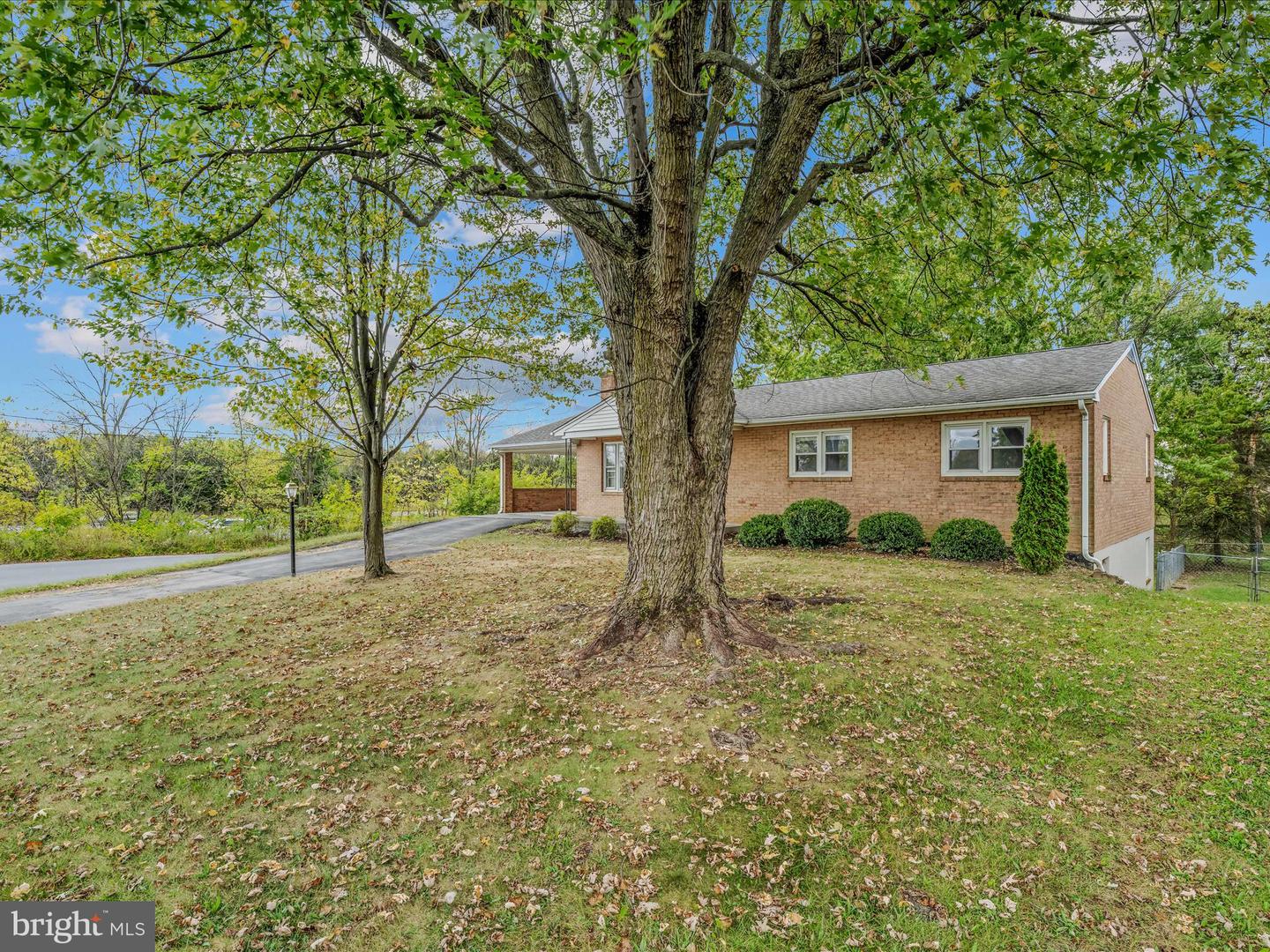 461 IMPERIAL ST, WINCHESTER, Virginia 22601, 4 Bedrooms Bedrooms, ,2 BathroomsBathrooms,Residential,For sale,461 IMPERIAL ST,VAWI2009230 MLS # VAWI2009230