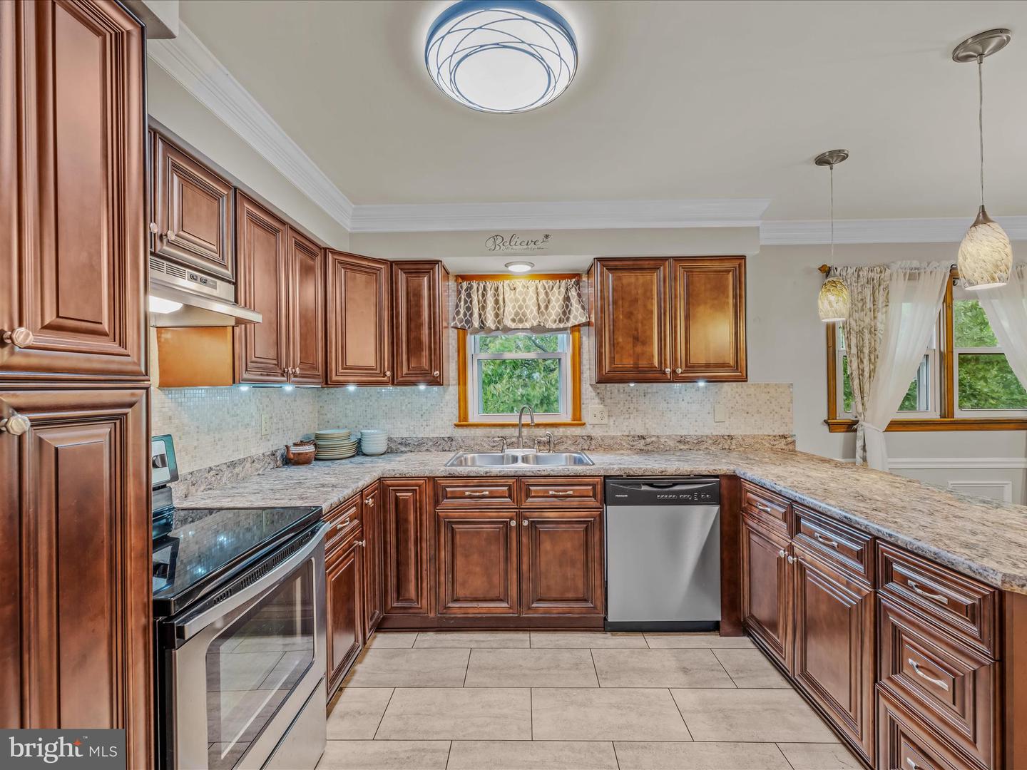 461 IMPERIAL ST, WINCHESTER, Virginia 22601, 4 Bedrooms Bedrooms, ,2 BathroomsBathrooms,Residential,For sale,461 IMPERIAL ST,VAWI2009230 MLS # VAWI2009230