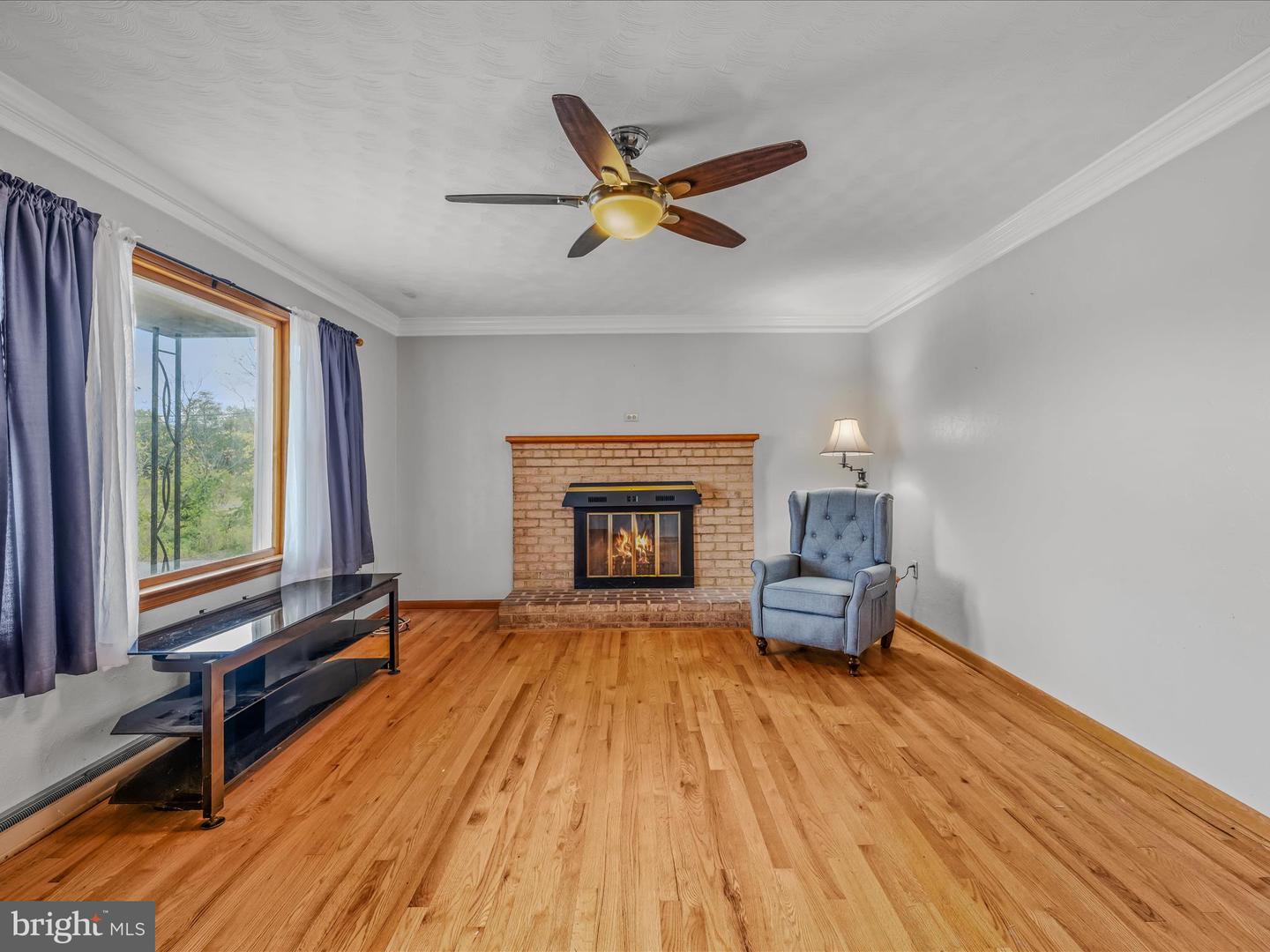 461 IMPERIAL ST, WINCHESTER, Virginia 22601, 4 Bedrooms Bedrooms, ,2 BathroomsBathrooms,Residential,For sale,461 IMPERIAL ST,VAWI2009230 MLS # VAWI2009230