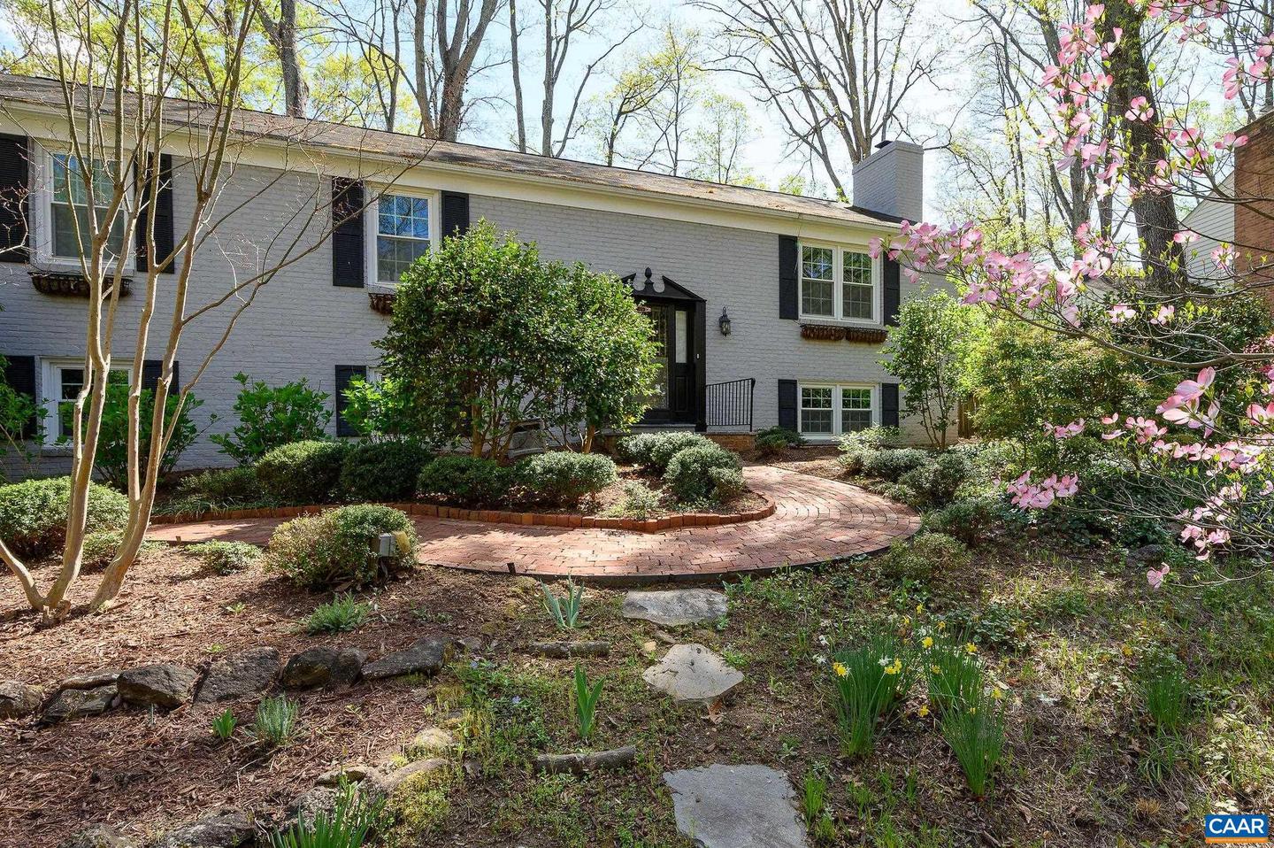 1619 INGLEWOOD DR, CHARLOTTESVILLE, Virginia 22901, 4 Bedrooms Bedrooms, ,3 BathroomsBathrooms,Residential,For sale,1619 INGLEWOOD DR,669863 MLS # 669863