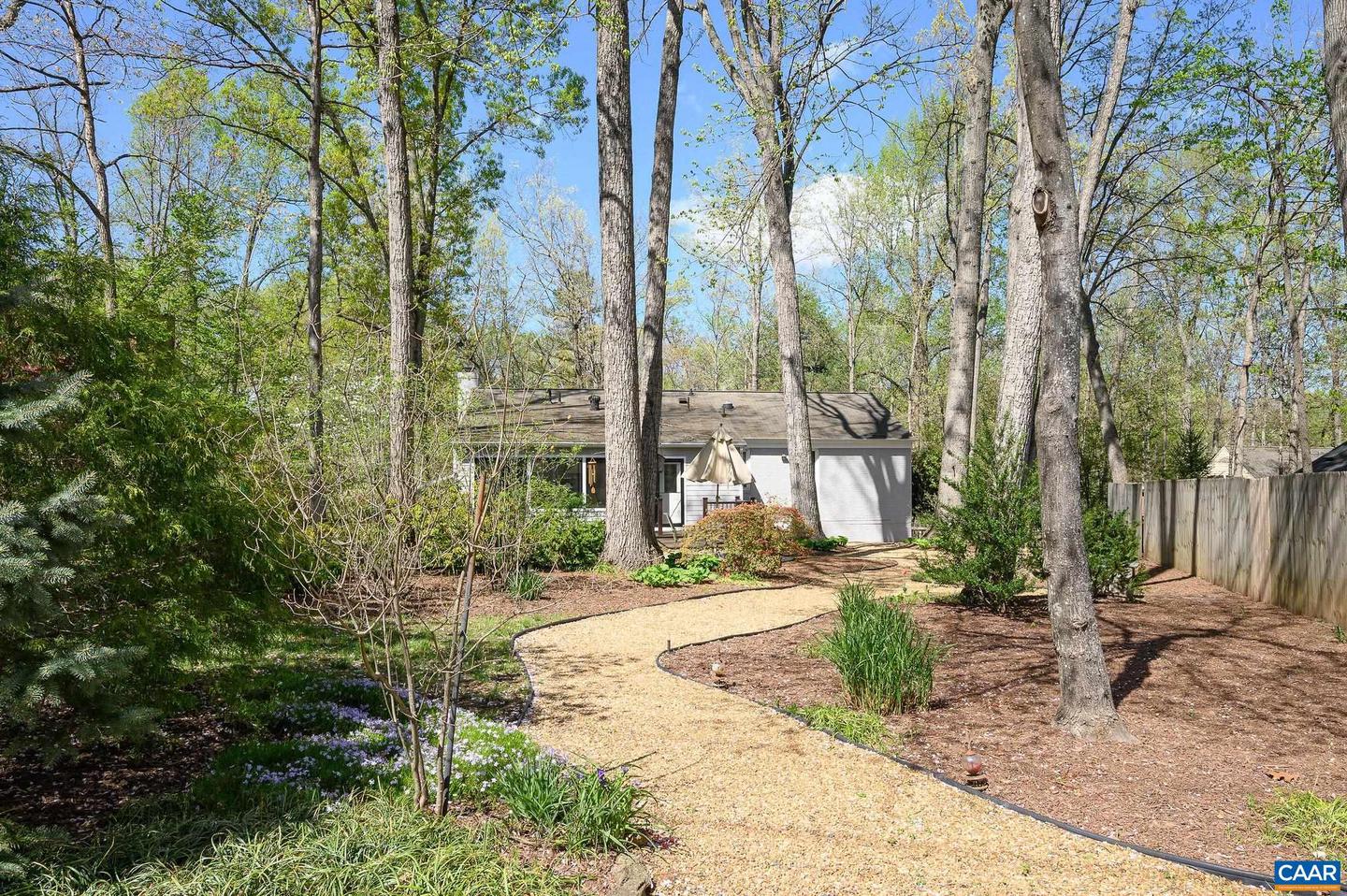 1619 INGLEWOOD DR, CHARLOTTESVILLE, Virginia 22901, 4 Bedrooms Bedrooms, ,3 BathroomsBathrooms,Residential,For sale,1619 INGLEWOOD DR,669863 MLS # 669863