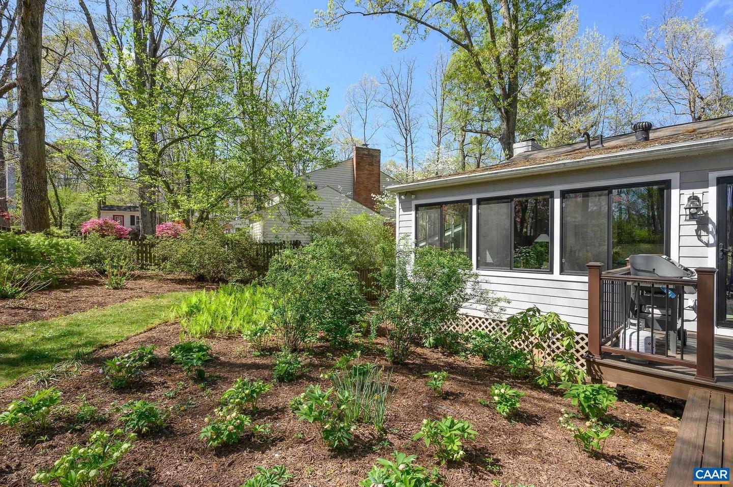1619 INGLEWOOD DR, CHARLOTTESVILLE, Virginia 22901, 4 Bedrooms Bedrooms, ,3 BathroomsBathrooms,Residential,For sale,1619 INGLEWOOD DR,669863 MLS # 669863