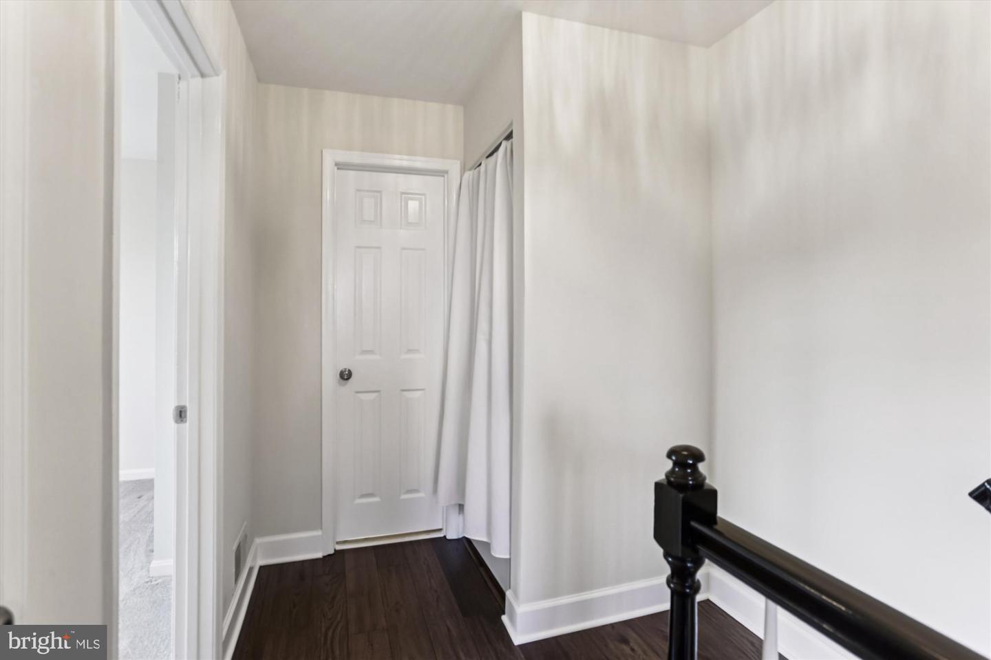 945 S SCOTT ST, ARLINGTON, Virginia 22204, 2 Bedrooms Bedrooms, ,2 BathroomsBathrooms,Residential,For sale,945 S SCOTT ST,VAAR2064794 MLS # VAAR2064794