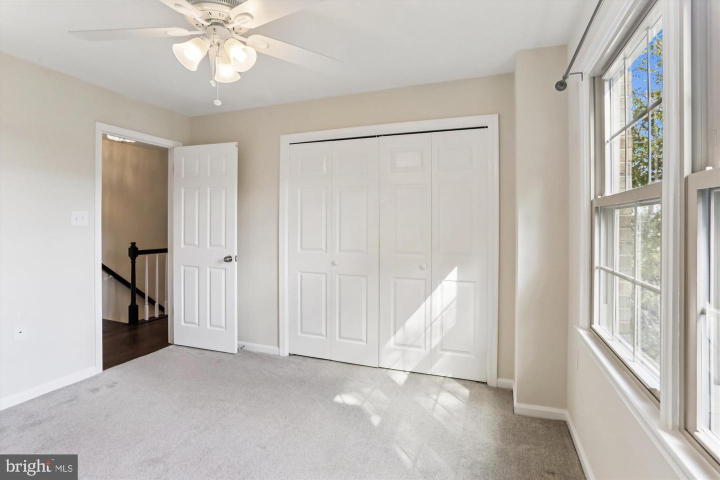 945 S SCOTT ST, ARLINGTON, Virginia 22204, 2 Bedrooms Bedrooms, ,2 BathroomsBathrooms,Residential,For sale,945 S SCOTT ST,VAAR2064794 MLS # VAAR2064794