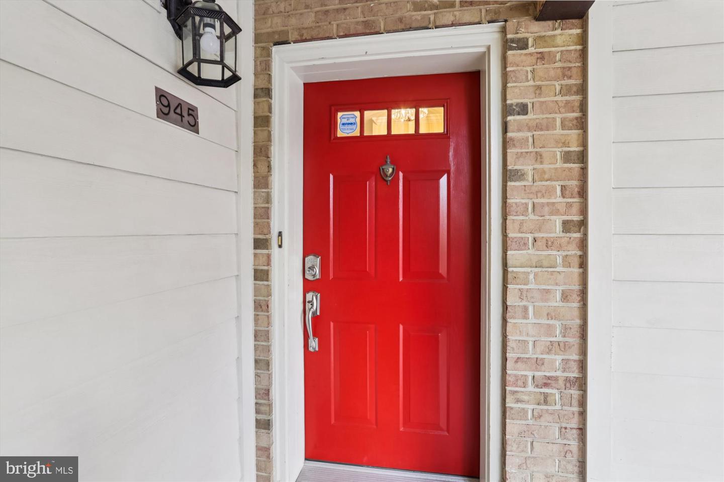 945 S SCOTT ST, ARLINGTON, Virginia 22204, 2 Bedrooms Bedrooms, ,2 BathroomsBathrooms,Residential,For sale,945 S SCOTT ST,VAAR2064794 MLS # VAAR2064794