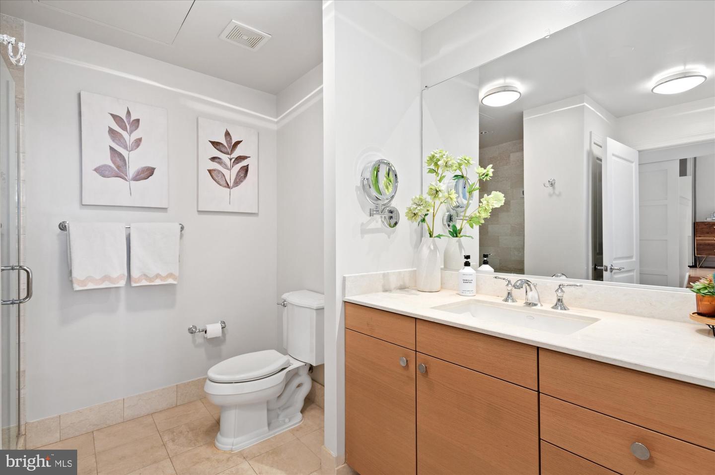 2425 L ST NW #620, WASHINGTON, District Of Columbia 20037, 1 Bedroom Bedrooms, ,1 BathroomBathrooms,Residential,For sale,2425 L ST NW #620,DCDC2226476 MLS # DCDC2226476