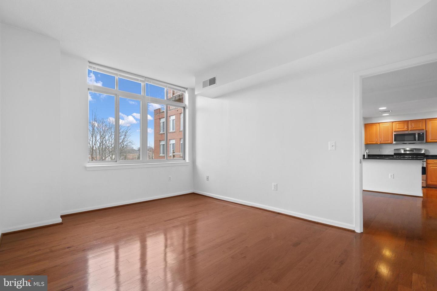 4480 MARKET COMMONS DR #505, FAIRFAX, Virginia 22033, 1 Bedroom Bedrooms, ,1 BathroomBathrooms,Residential,For sale,4480 MARKET COMMONS DR #505,VAFX2273810 MLS # VAFX2273810