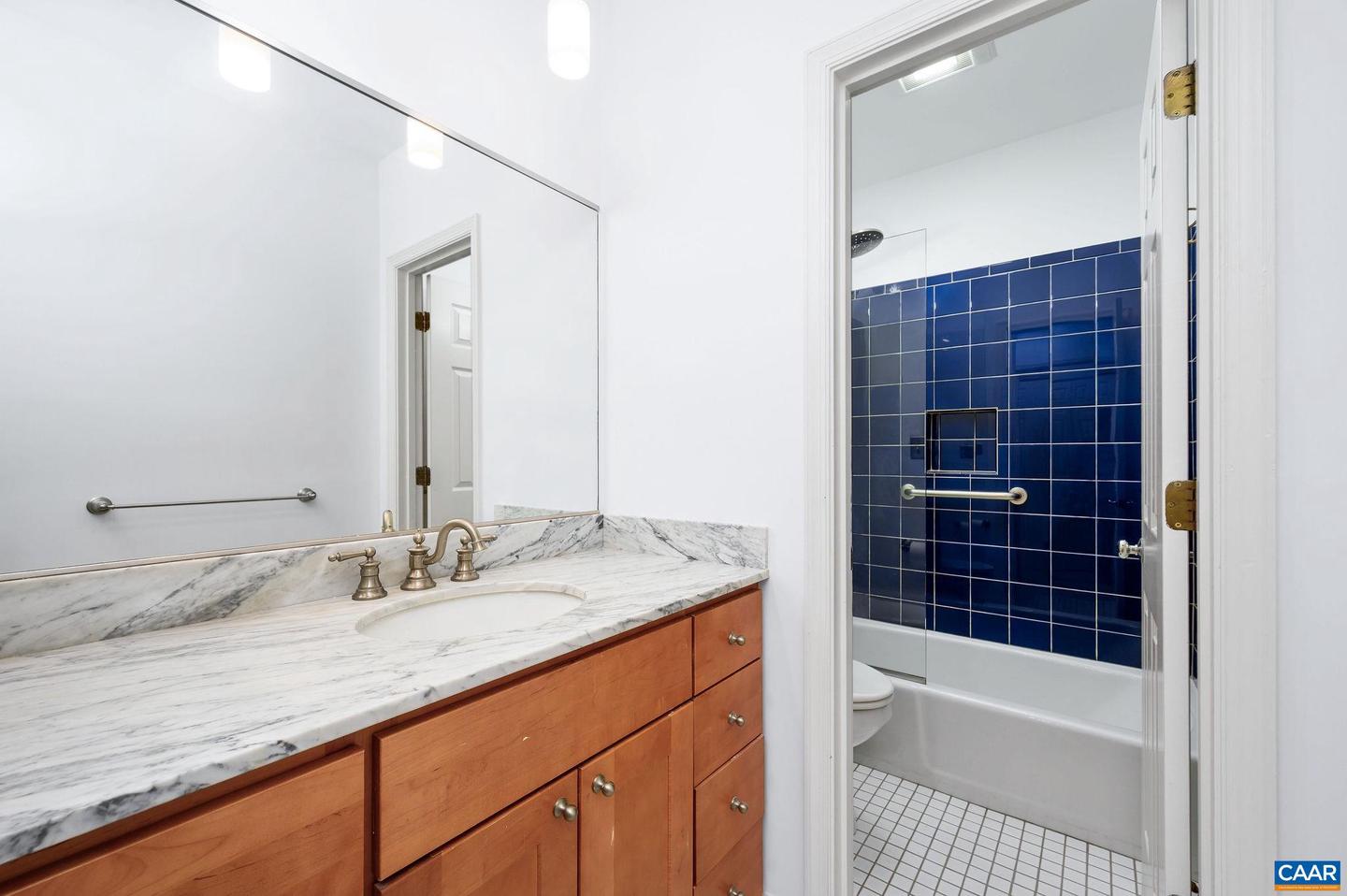 408 E MARKET ST #305, CHARLOTTESVILLE, Virginia 22902, 2 Bedrooms Bedrooms, ,2 BathroomsBathrooms,Residential,For sale,408 E MARKET ST #305,669886 MLS # 669886