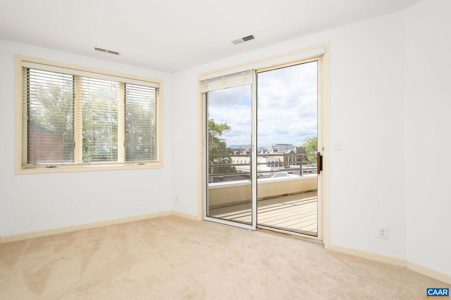 408 E MARKET ST #305, CHARLOTTESVILLE, Virginia 22902, 2 Bedrooms Bedrooms, ,2 BathroomsBathrooms,Residential,For sale,408 E MARKET ST #305,669886 MLS # 669886