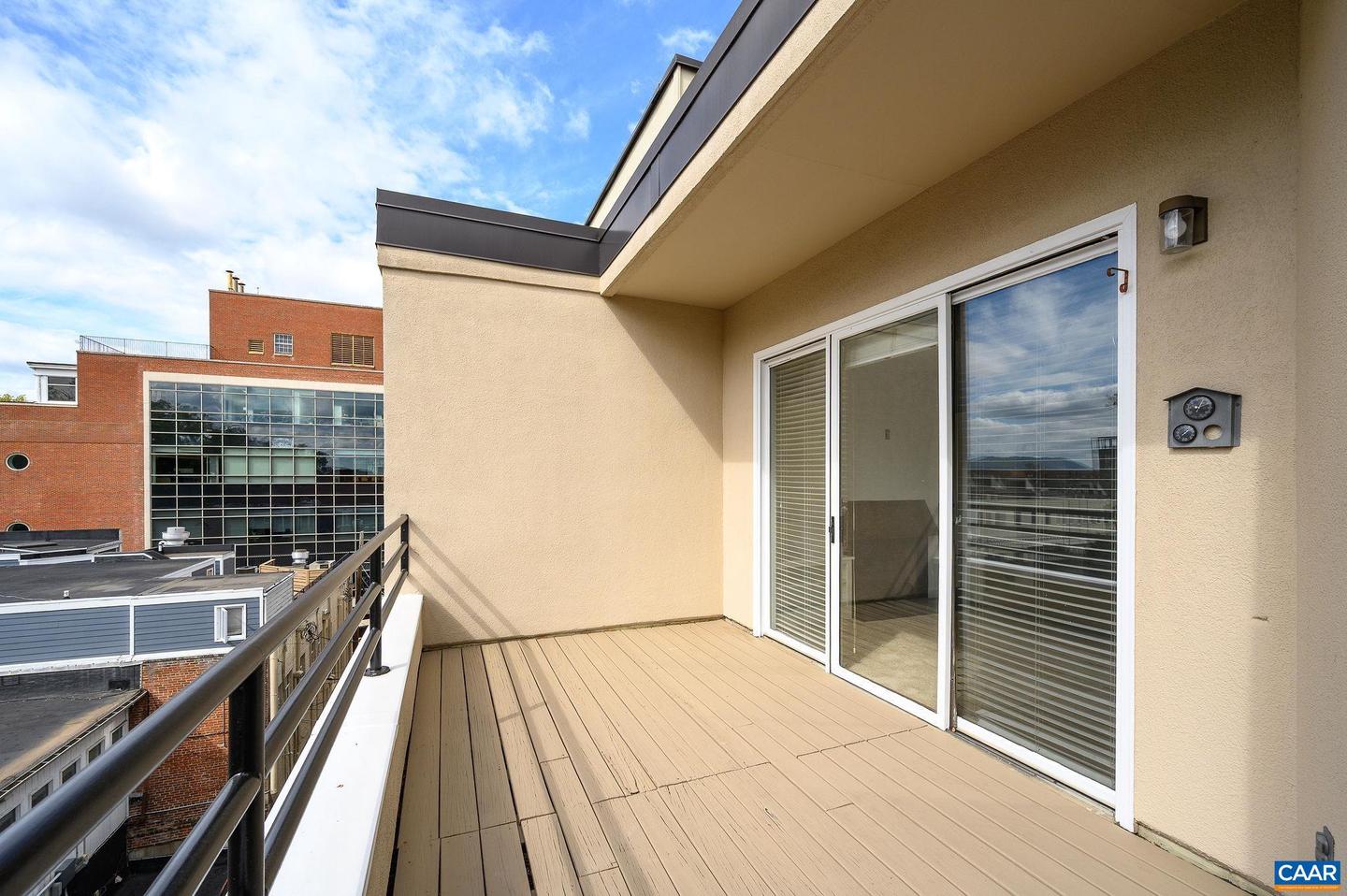 408 E MARKET ST #305, CHARLOTTESVILLE, Virginia 22902, 2 Bedrooms Bedrooms, ,2 BathroomsBathrooms,Residential,For sale,408 E MARKET ST #305,669886 MLS # 669886